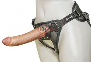 Насадка-фаллоимитатор на кожаных трусиках Harness Ultra Realistic 7" - 18 см.